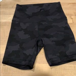 Lululemon Wunder Train HR Short 6”